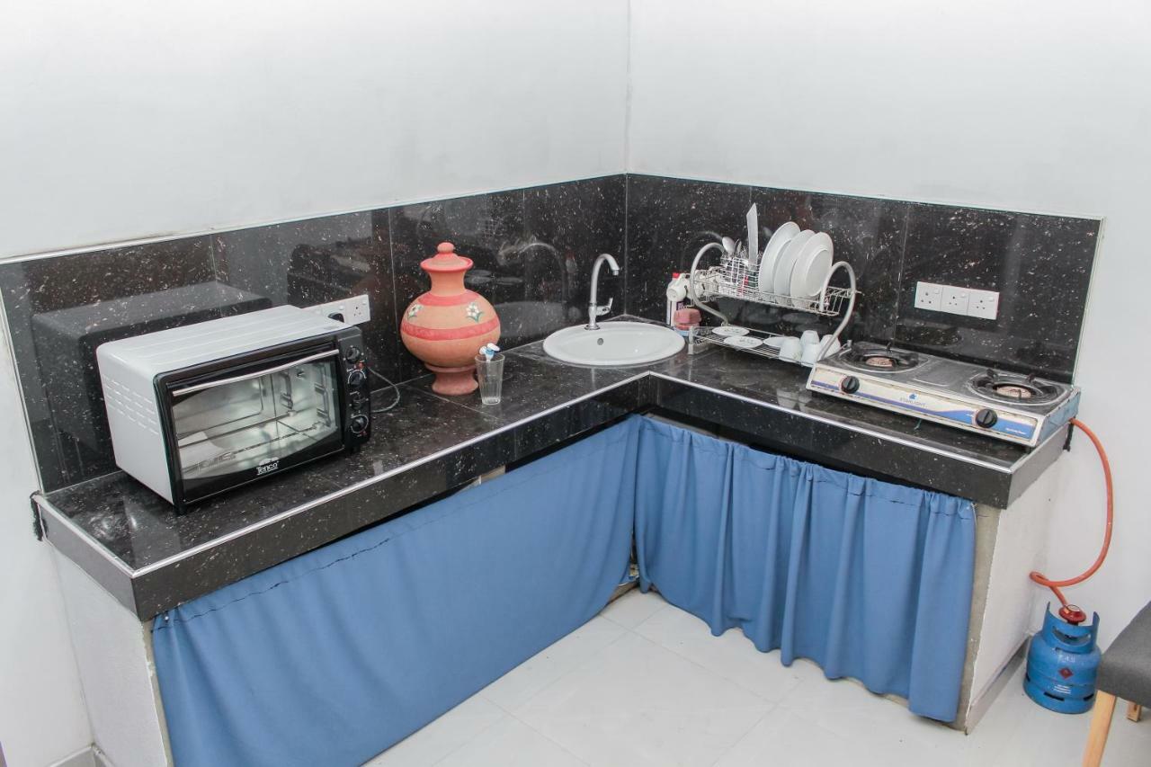 The Alexis'S Guest House نيجومبو المظهر الخارجي الصورة